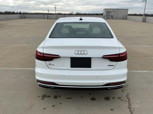 2023 Audi A4 45 S line Premium