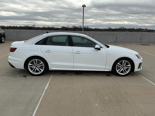 2023 Audi A4 45 S line Premium