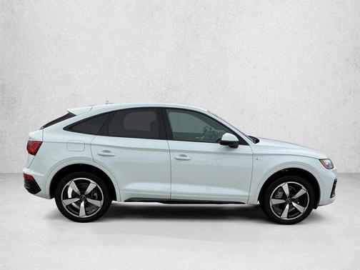 Glacier White Metallic 2023 Audi Q5 45 S line Premium Plus