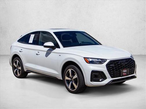 Glacier White Metallic 2023 Audi Q5 45 S line Premium Plus