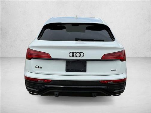 Glacier White Metallic 2023 Audi Q5 45 S line Premium Plus