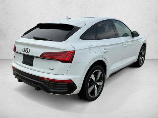 Glacier White Metallic 2023 Audi Q5 45 S line Premium Plus