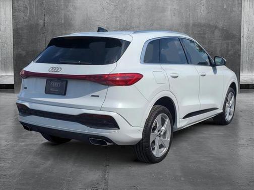 2025 Audi Q5 Premium Plus