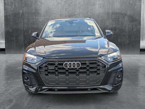 2025 Audi Q5 45 S line Premium