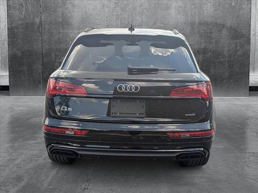 2025 Audi Q5 45 S line Premium