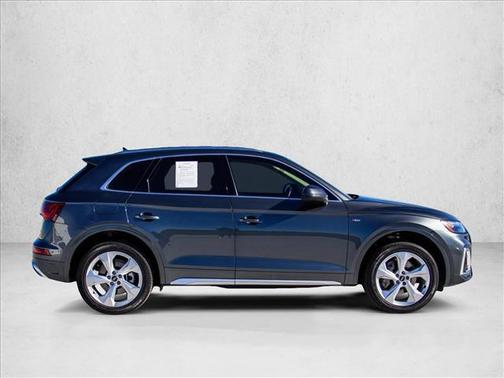 2023 Audi Q5 45 S line Premium Plus
