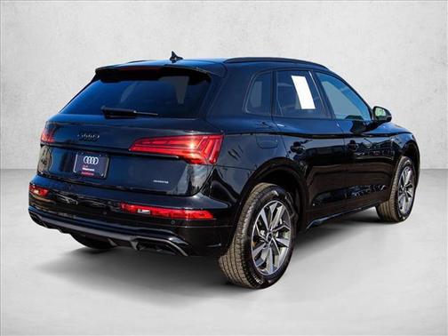 2024 Audi Q5 45 S line Premium