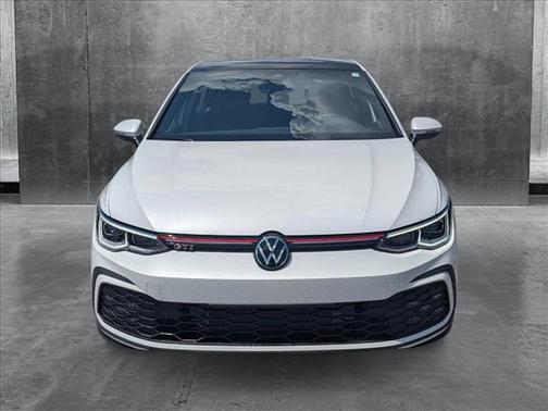2024 Volkswagen Golf GTI 2.0T SE DSG