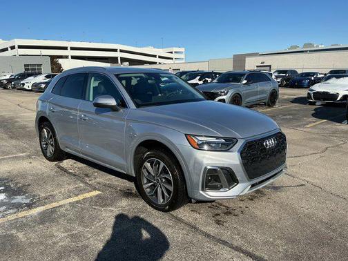 2023 Audi Q5 45 S line Premium Plus