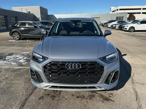 2023 Audi Q5 45 S line Premium Plus