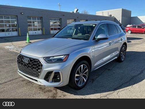 2023 Audi Q5 45 S line Premium Plus