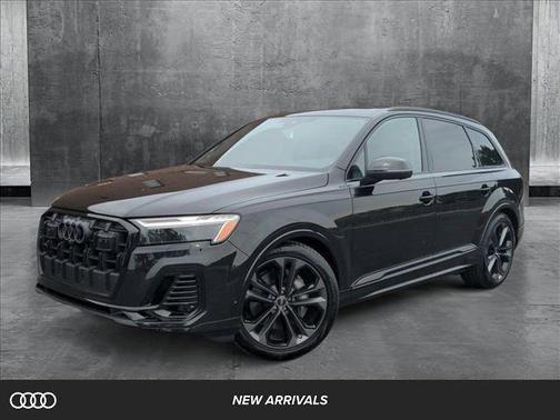 2025 Audi Q7 55 Premium Plus