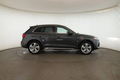 2025 Audi Q5 45 S line Premium Plus