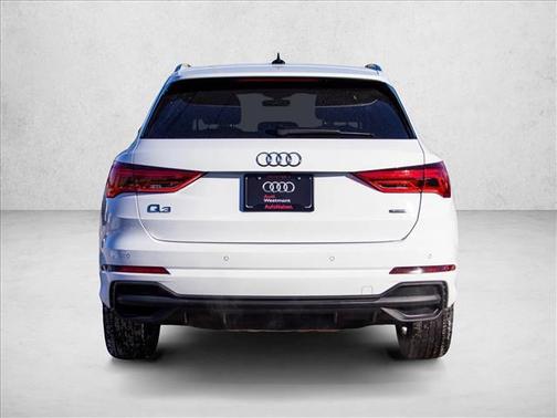 2025 Audi Q3 Premium 45 TFSI S line quattro Tiptronic