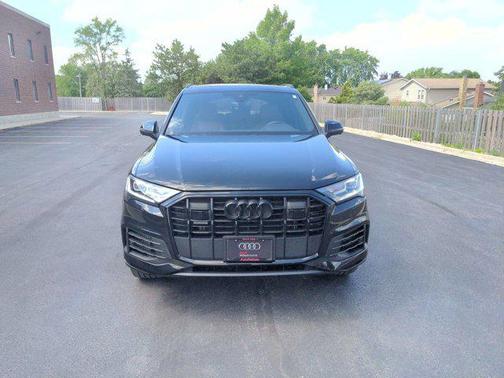 2022 Audi Q7 55 Premium Plus