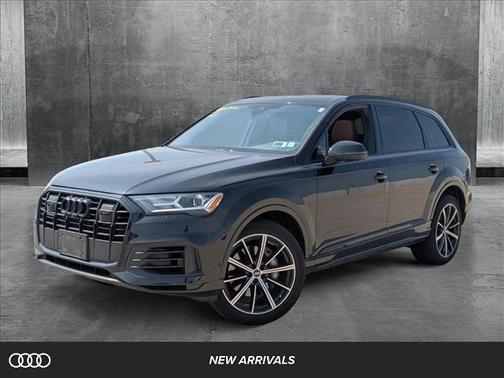 2022 Audi Q7 55 Premium Plus