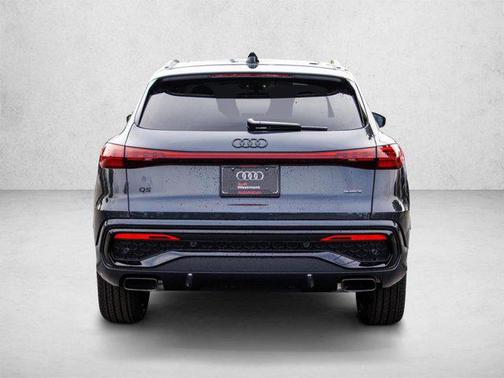 Tambora Gray Metallic 2026 Audi Q5 Premium Plus TFSI quattro S tronic