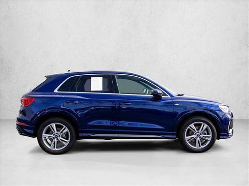 Navarra Blue Metallic 2021 Audi Q3 45 S line Premium Plus