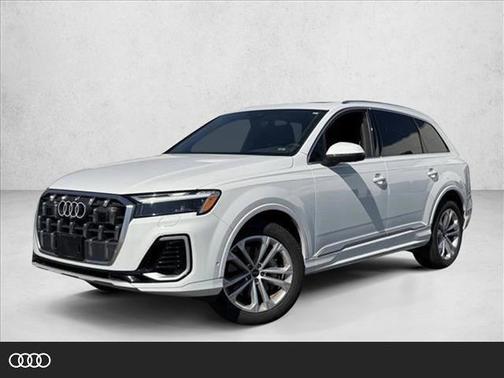 2025 Audi Q7 55 Premium Plus