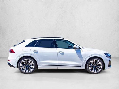 Glacier White Metallic 2026 Audi Q8 55 Premium Plus