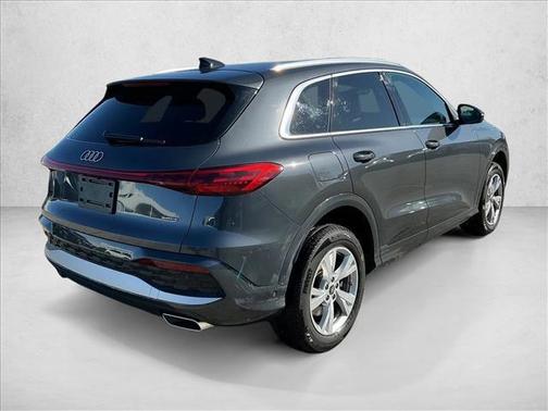 2025 Audi Q5 Premium TFSI quattro S tronic