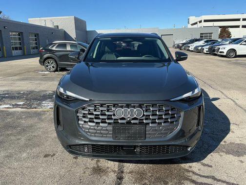 2025 Audi Q5 Premium TFSI quattro S tronic