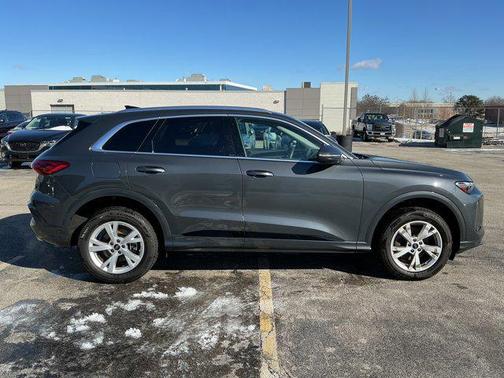 2025 Audi Q5 Premium TFSI quattro S tronic