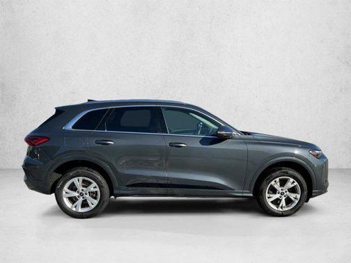 Tambora Gray Metallic 2025 Audi Q5 Premium TFSI quattro S tronic