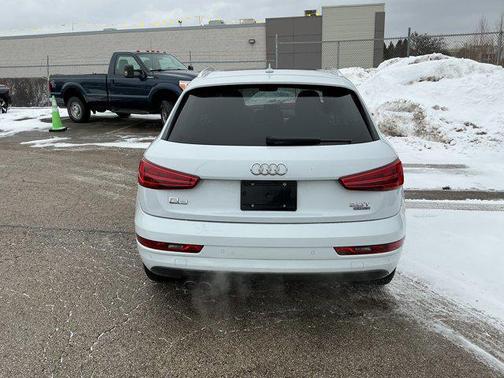2018 Audi Q3 2.0T Premium Plus
