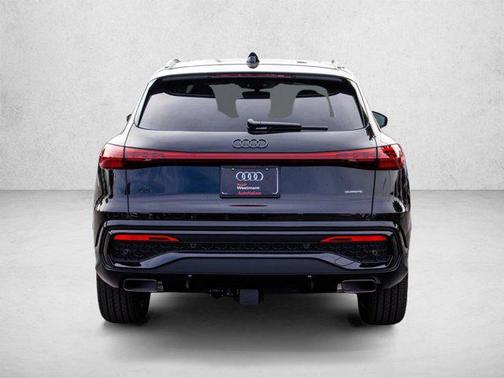 Mythos Black Metallic 2026 Audi Q5 Premium Plus TFSI quattro S tronic