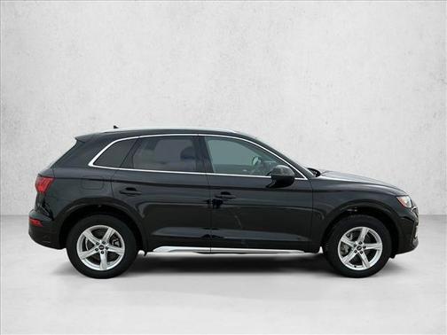 2023 Audi Q5 40 Premium