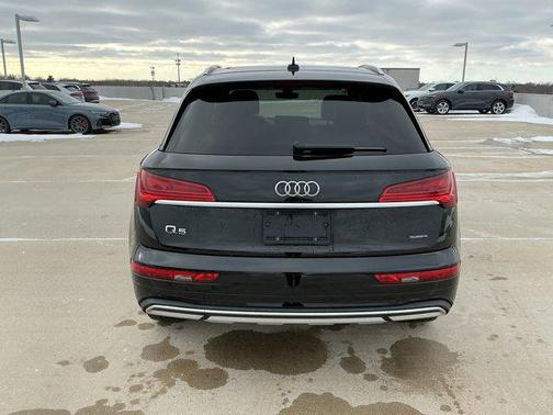 2023 Audi Q5 40 Premium
