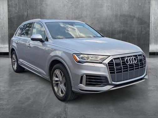 2022 Audi Q7 55 Premium Plus