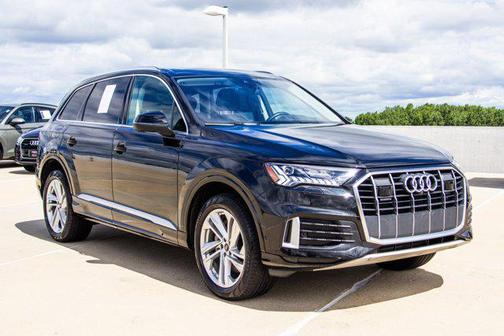 Mythos Black Metallic 2023 Audi Q7 45 Premium Plus