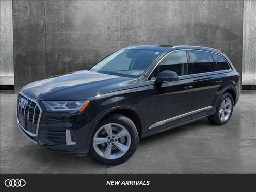 2022 Audi Q7 45 Premium