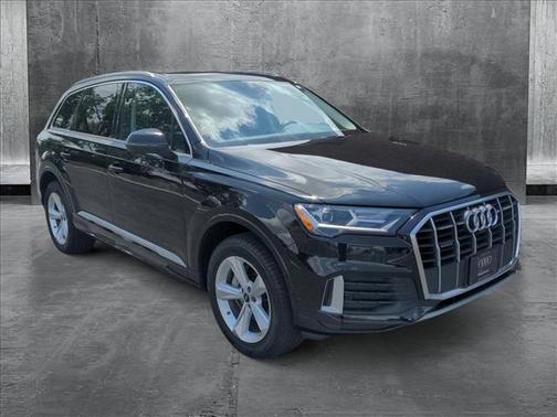 2022 Audi Q7 45 Premium