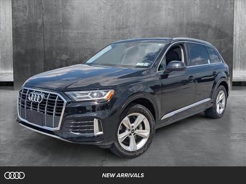2022 Audi Q7 45 Premium
