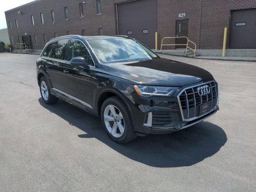 2022 Audi Q7 45 Premium