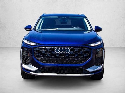 Navarra Blue Metallic 2026 Audi Q3 TFSI quattro S tronic