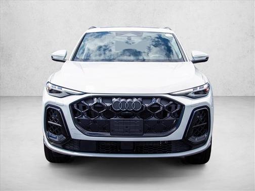 Glacier White Metallic 2026 Audi Q5 Premium Plus TFSI quattro S tronic