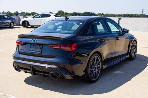 Mythos Black Metallic 2026 Audi RS 3 TFSI quattro S tronic