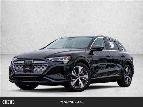 2024 Audi Q8 e-tron Premium Plus