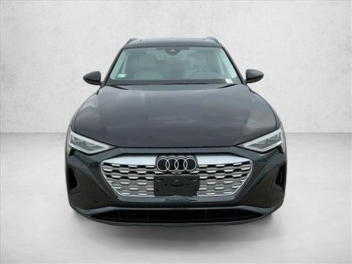 2024 Audi Q8 e-tron Premium Plus