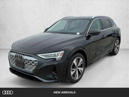 2024 Audi Q8 e-tron Premium Plus