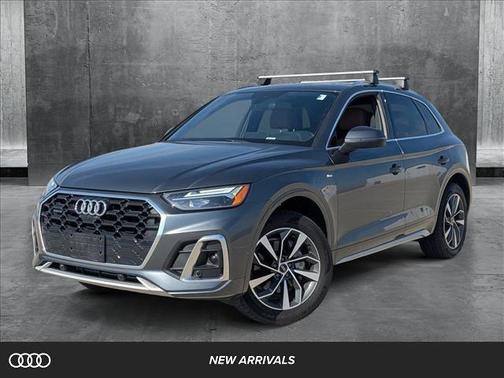 2022 Audi Q5 45 S line Premium Plus