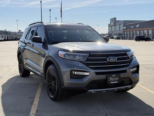 CARBONIZED GRAY METALLIC 2021 Ford Explorer XLT
