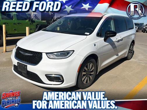 Bright White Clearcoat 2024 Chrysler Pacifica Hybrid SELECT