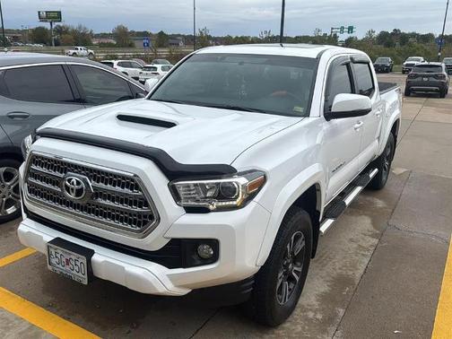 2017 Toyota Tacoma TRD SPORT