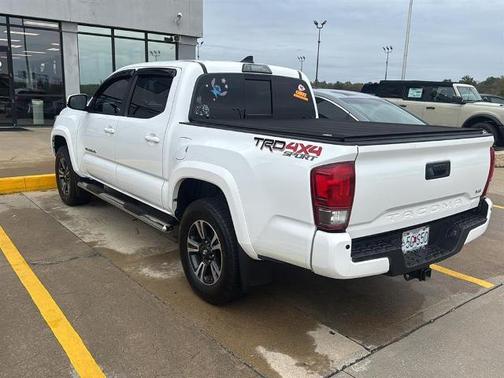 2017 Toyota Tacoma TRD SPORT