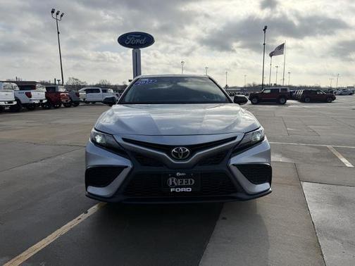 2022 Toyota Camry SE NIGHTSHADE
